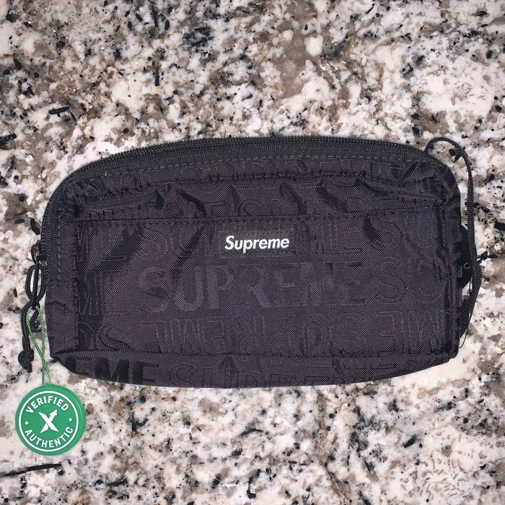 - Supreme carry bag
